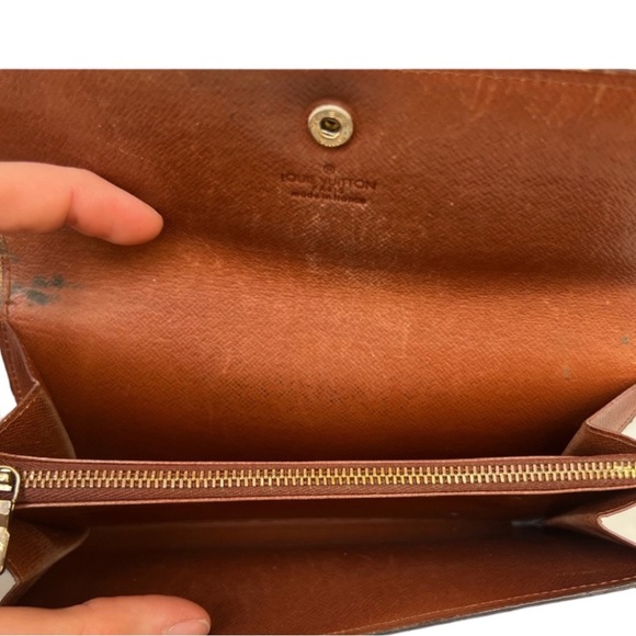Authentic Louis Vuitton Sarah Wallet - Picture 6 of 10